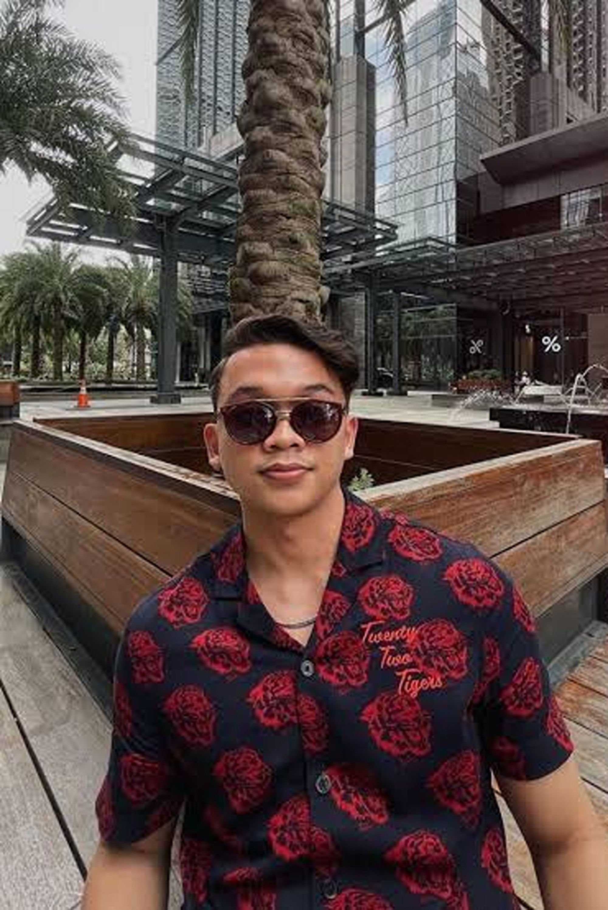 Luqman Hakim backdrop