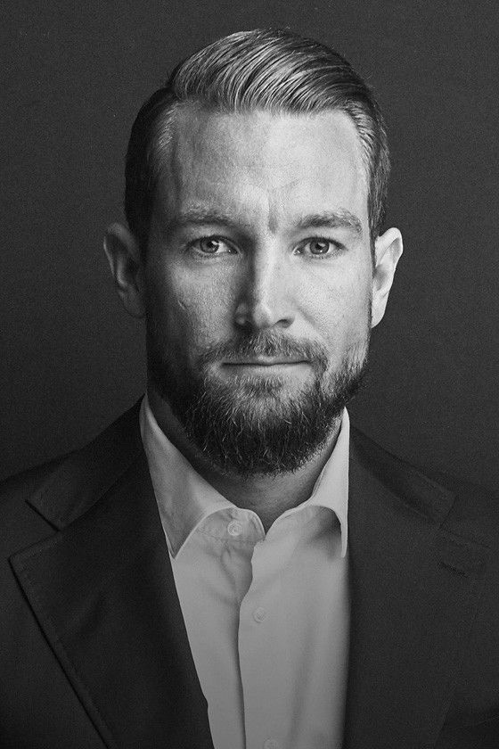 Linus Thörnblad backdrop