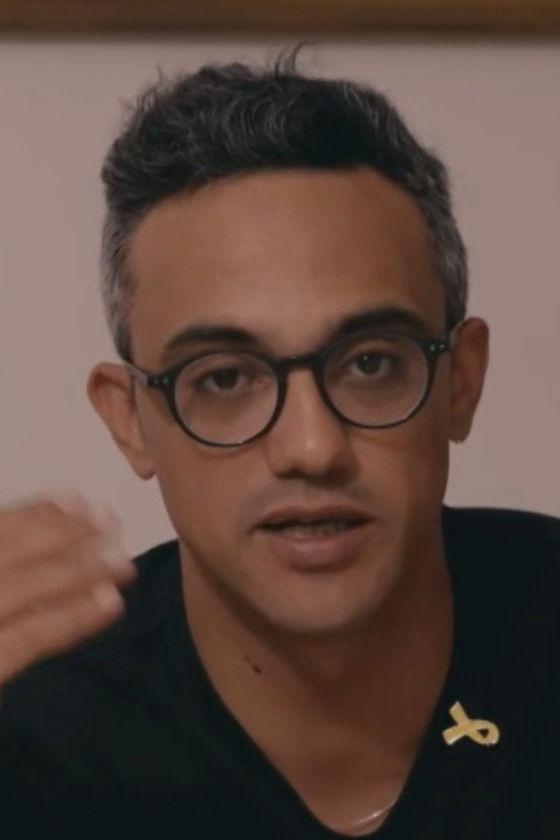 Yonatan Hefetz backdrop