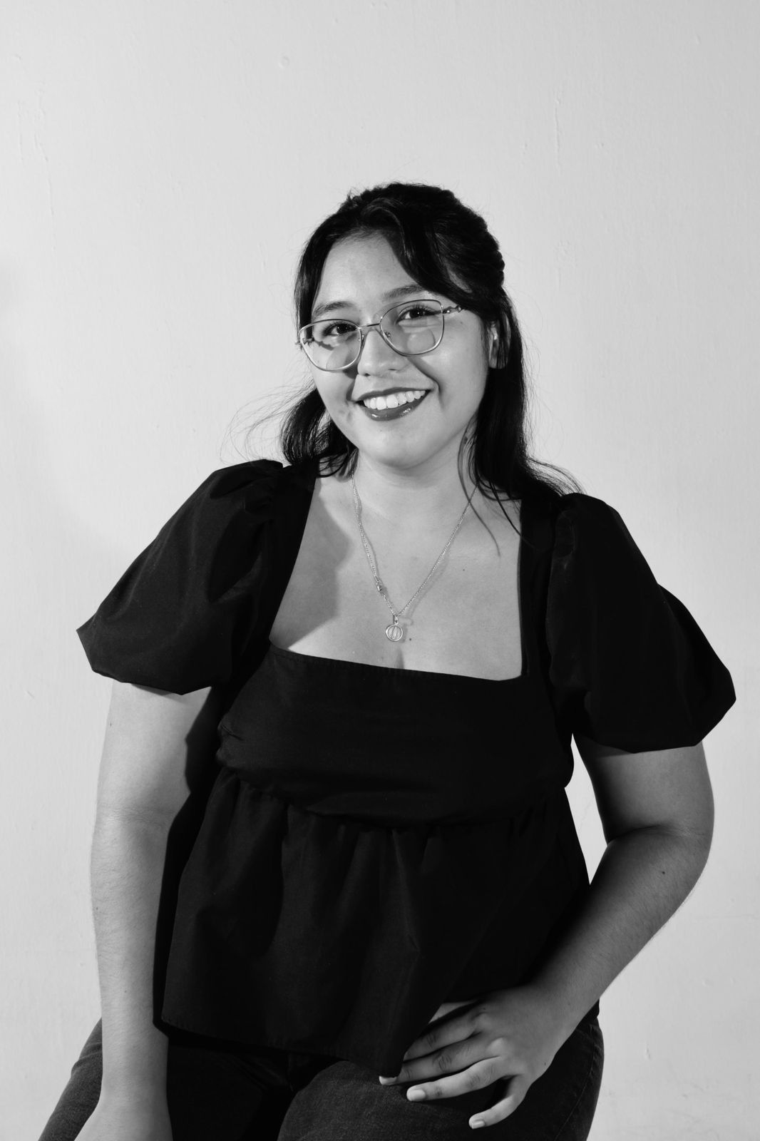 Mariana Rivera Bernal backdrop