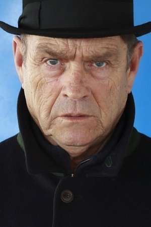 Antonio Marsina backdrop