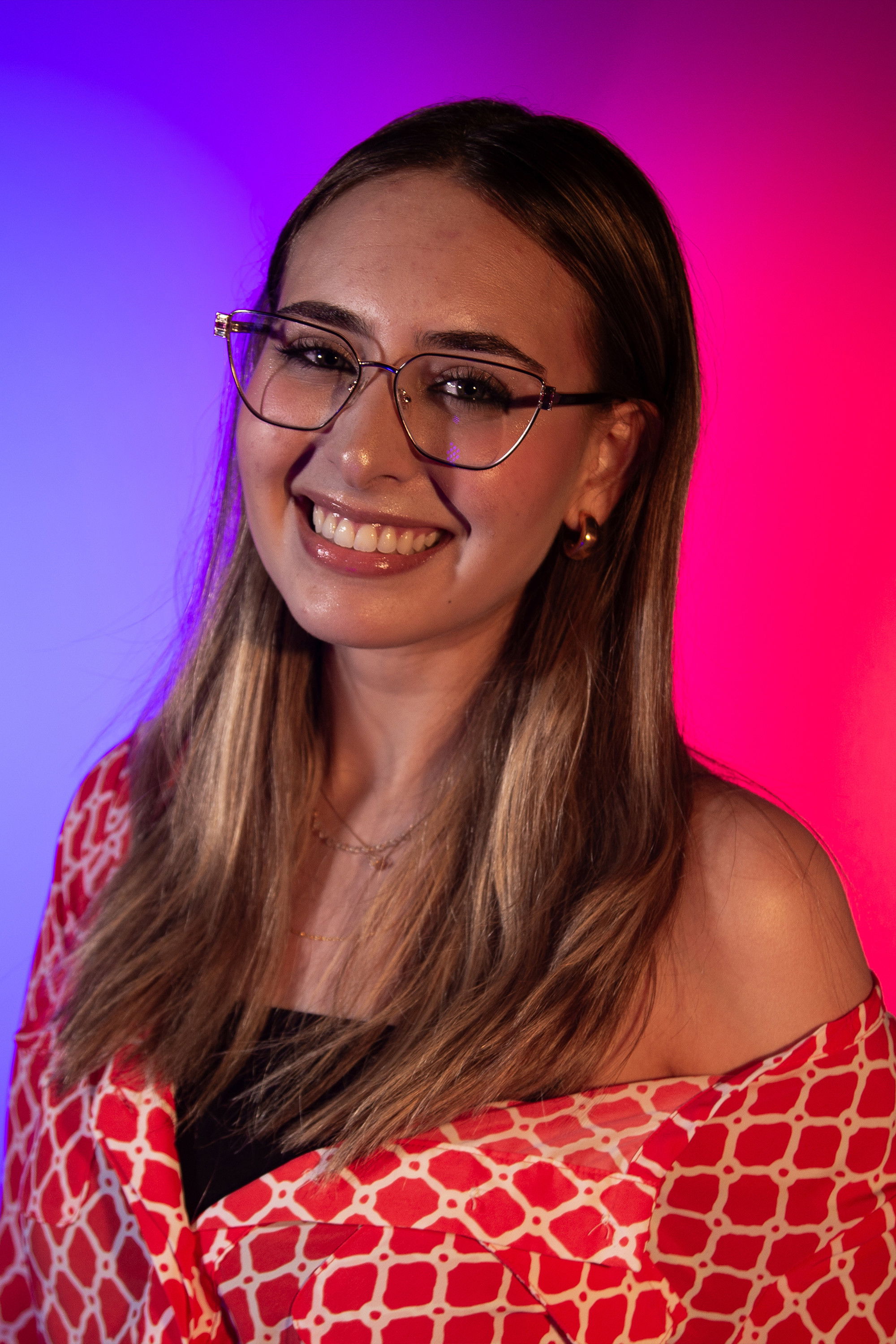 Malu Parise backdrop