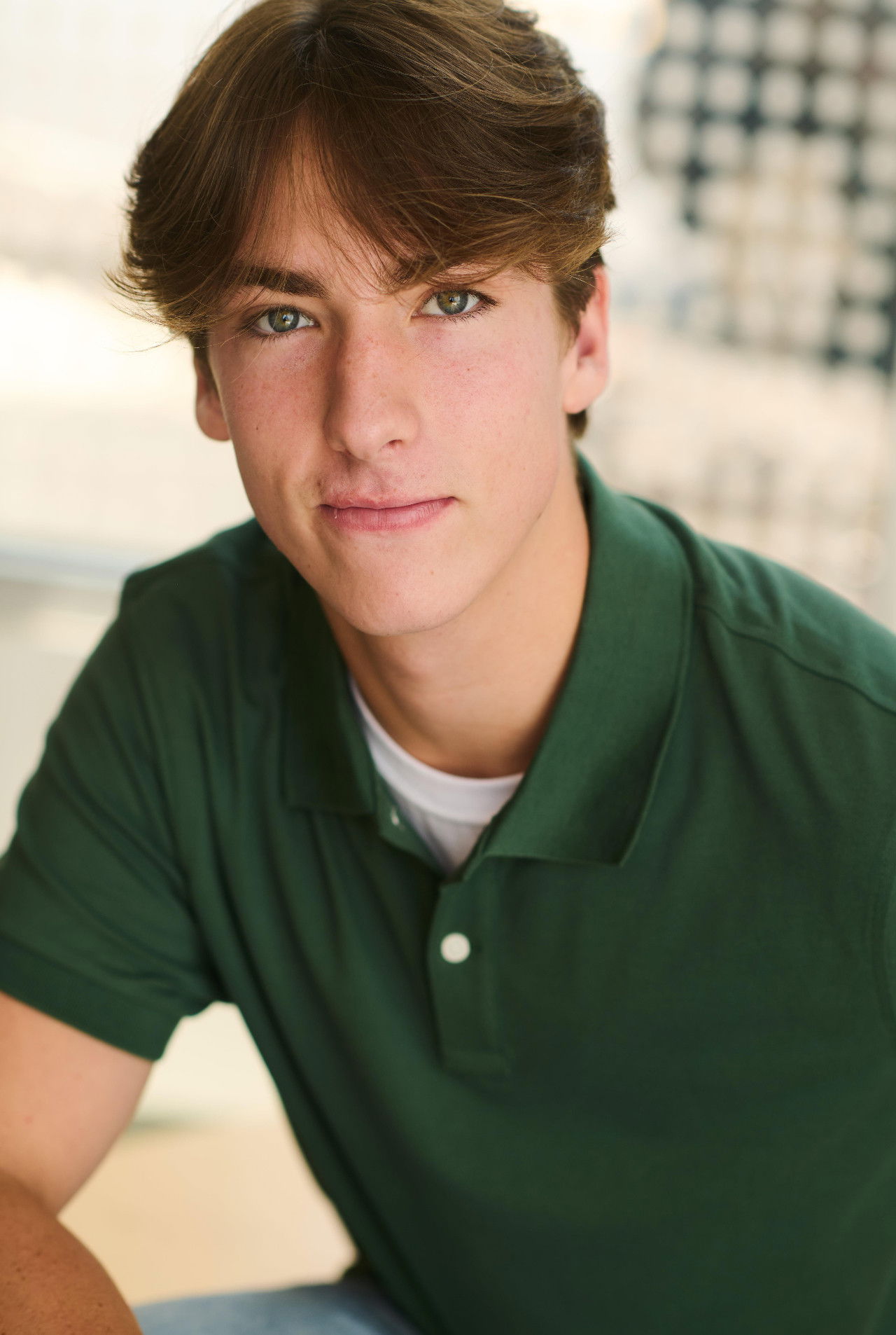 Zoltan Eadie backdrop