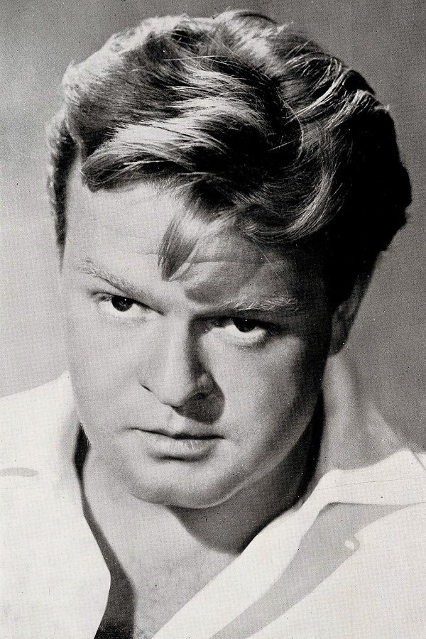 Carlo Hintermann backdrop