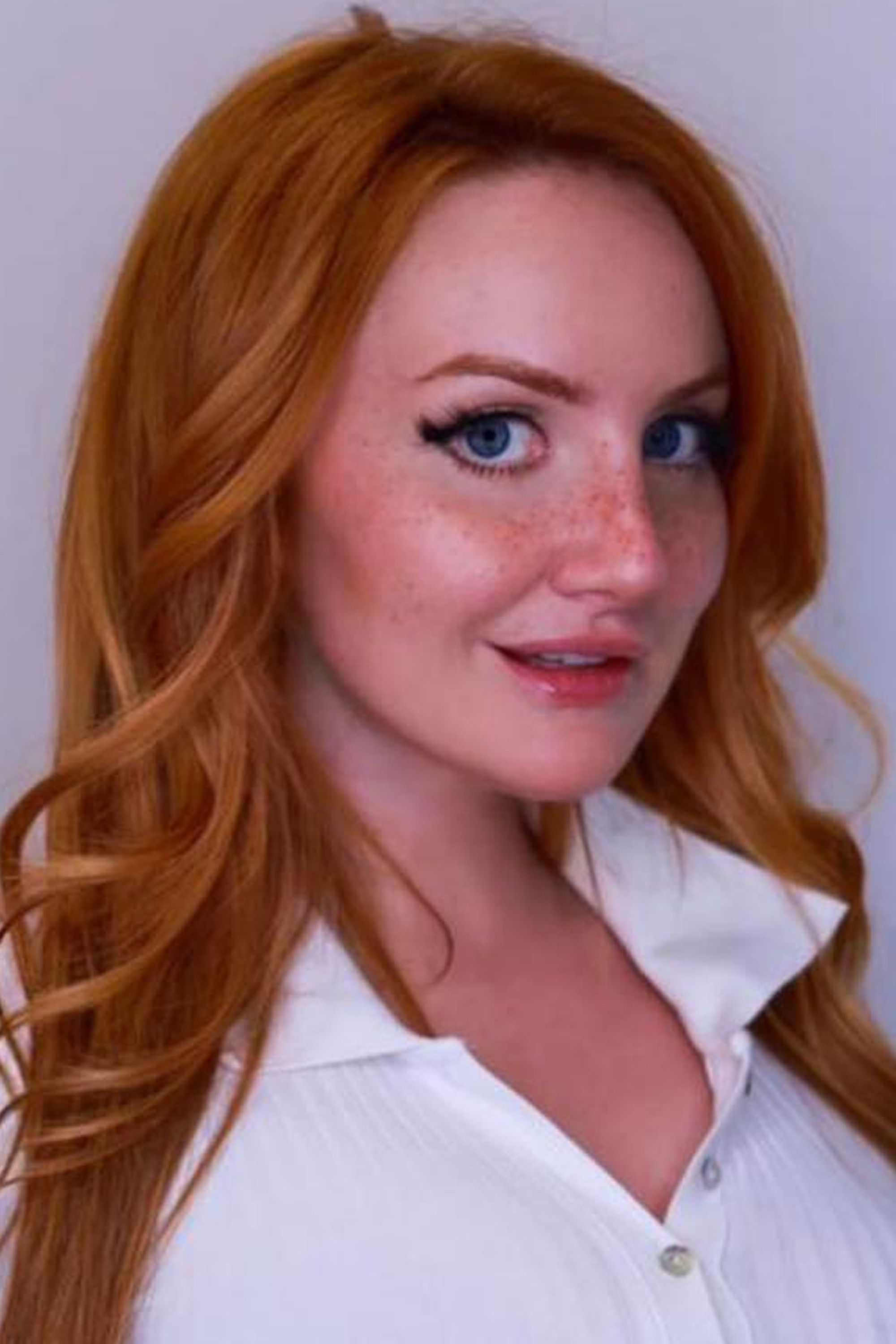 Eva Prevost backdrop