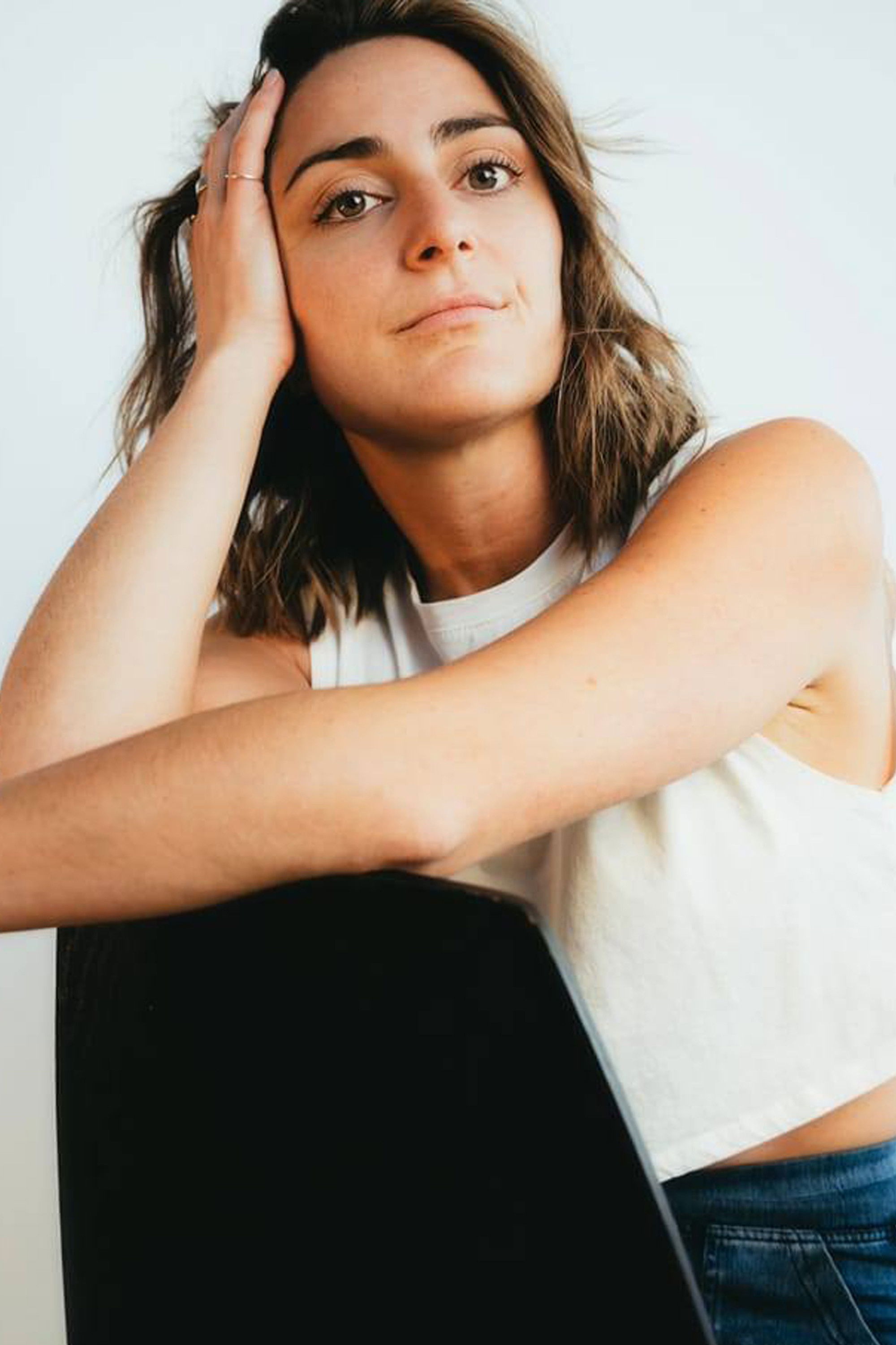 Julianne Boucher-Telmosse backdrop