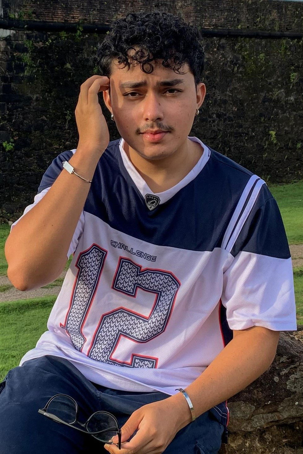 César Gama backdrop