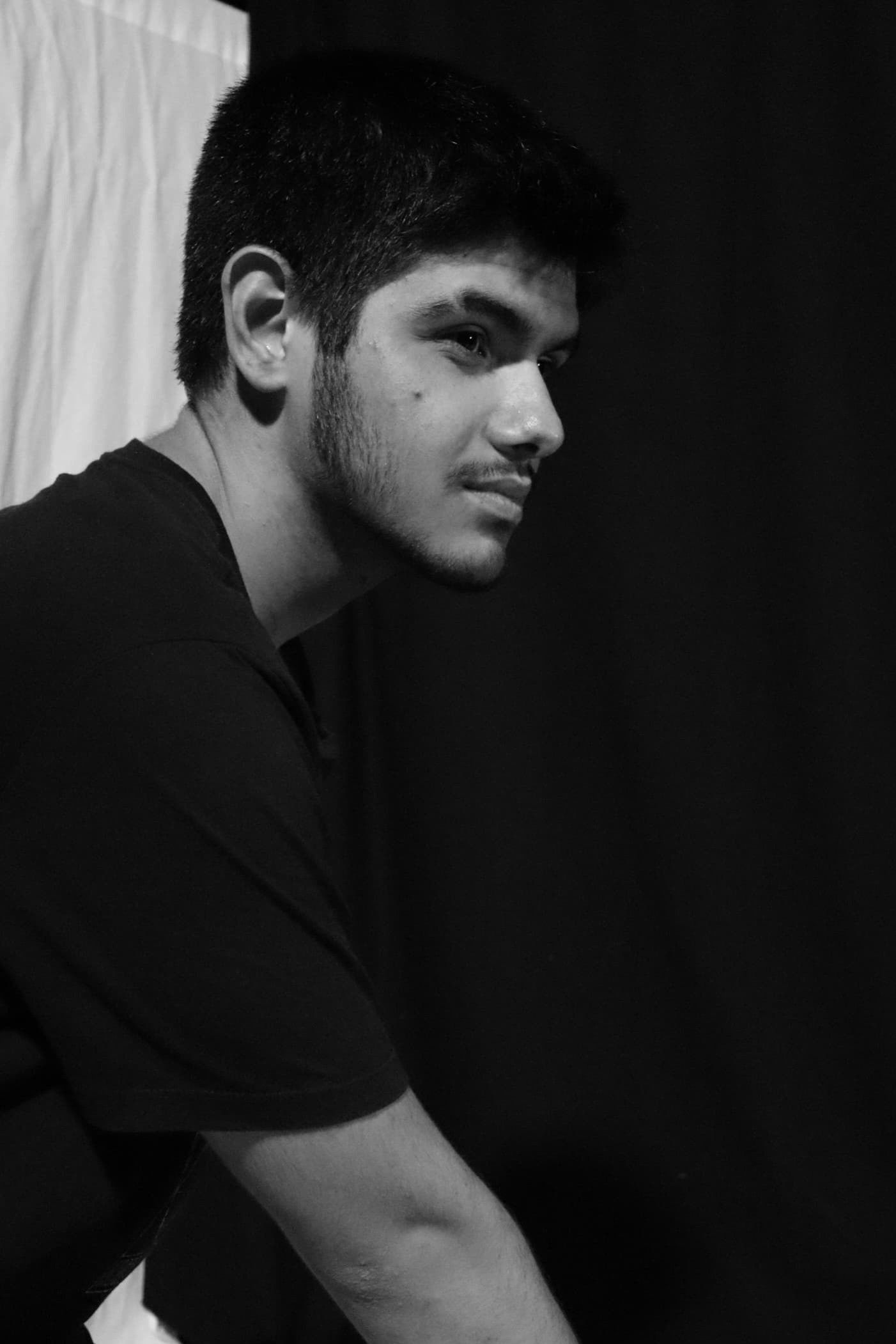 Victor Hugo Castro backdrop