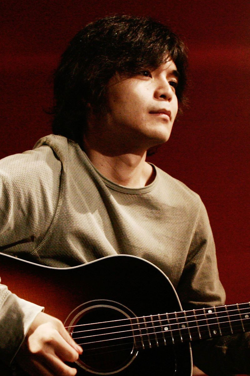 岩井勇一郎 backdrop