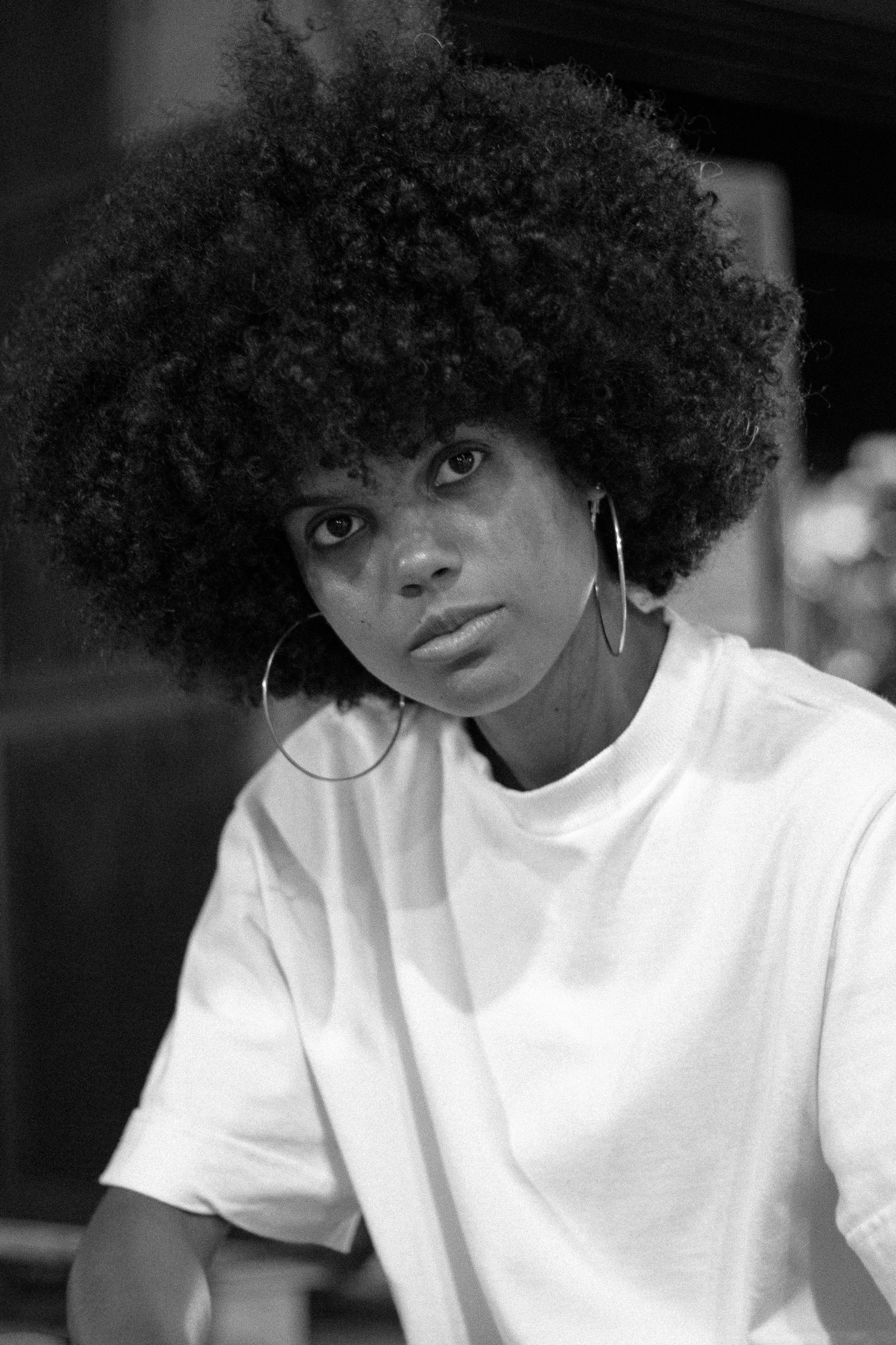 Mony Mendonça backdrop