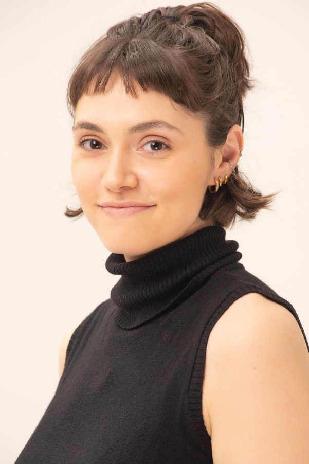 Carolina Minetti backdrop