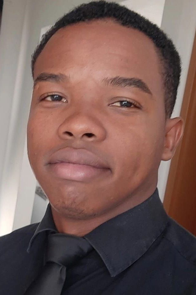 Douglas Dw Eduardo backdrop