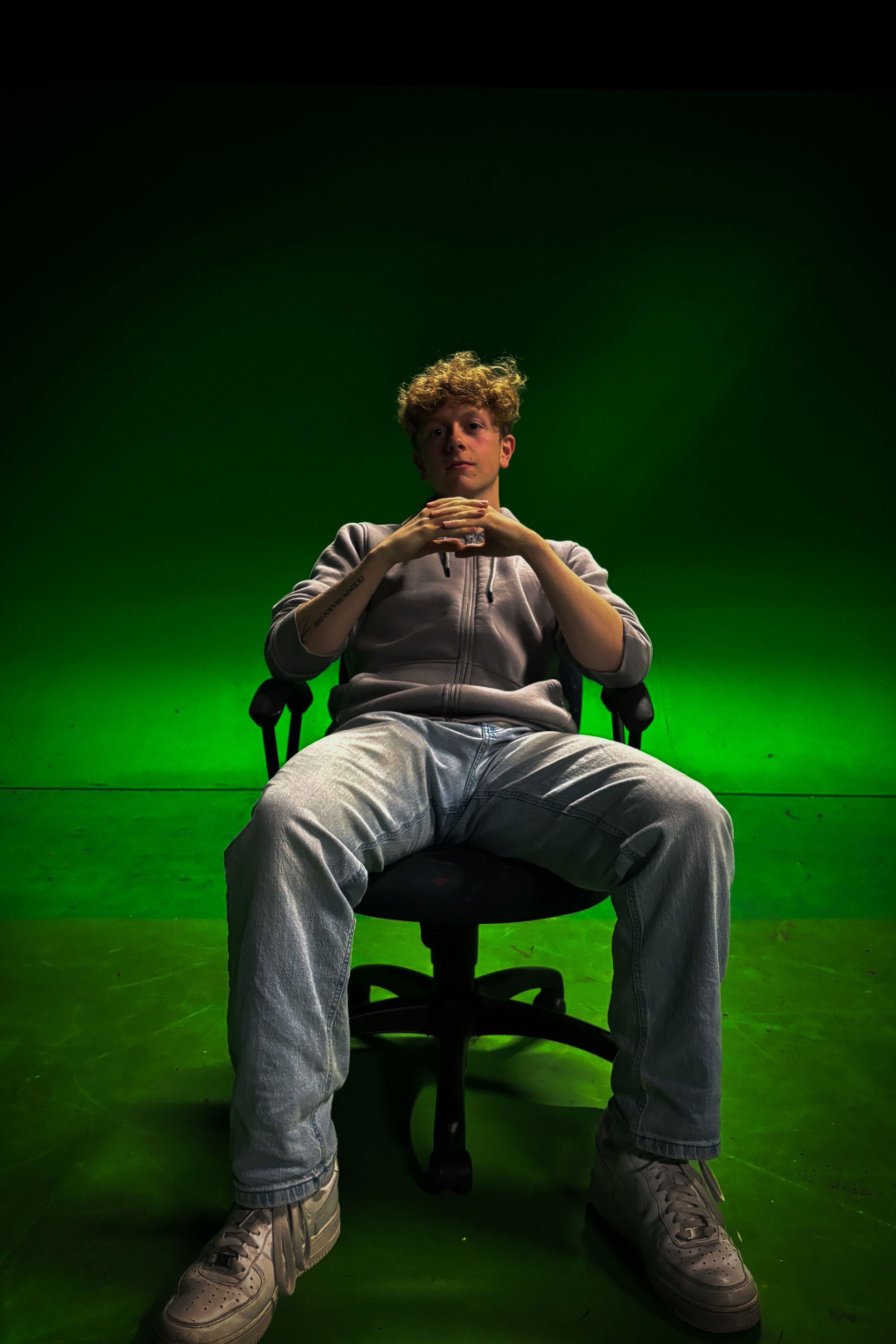 Cal Moloney backdrop