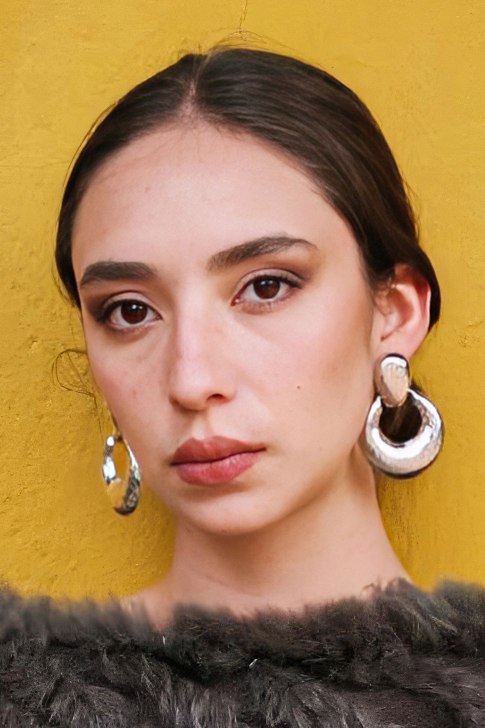 Teyuna Acosta backdrop