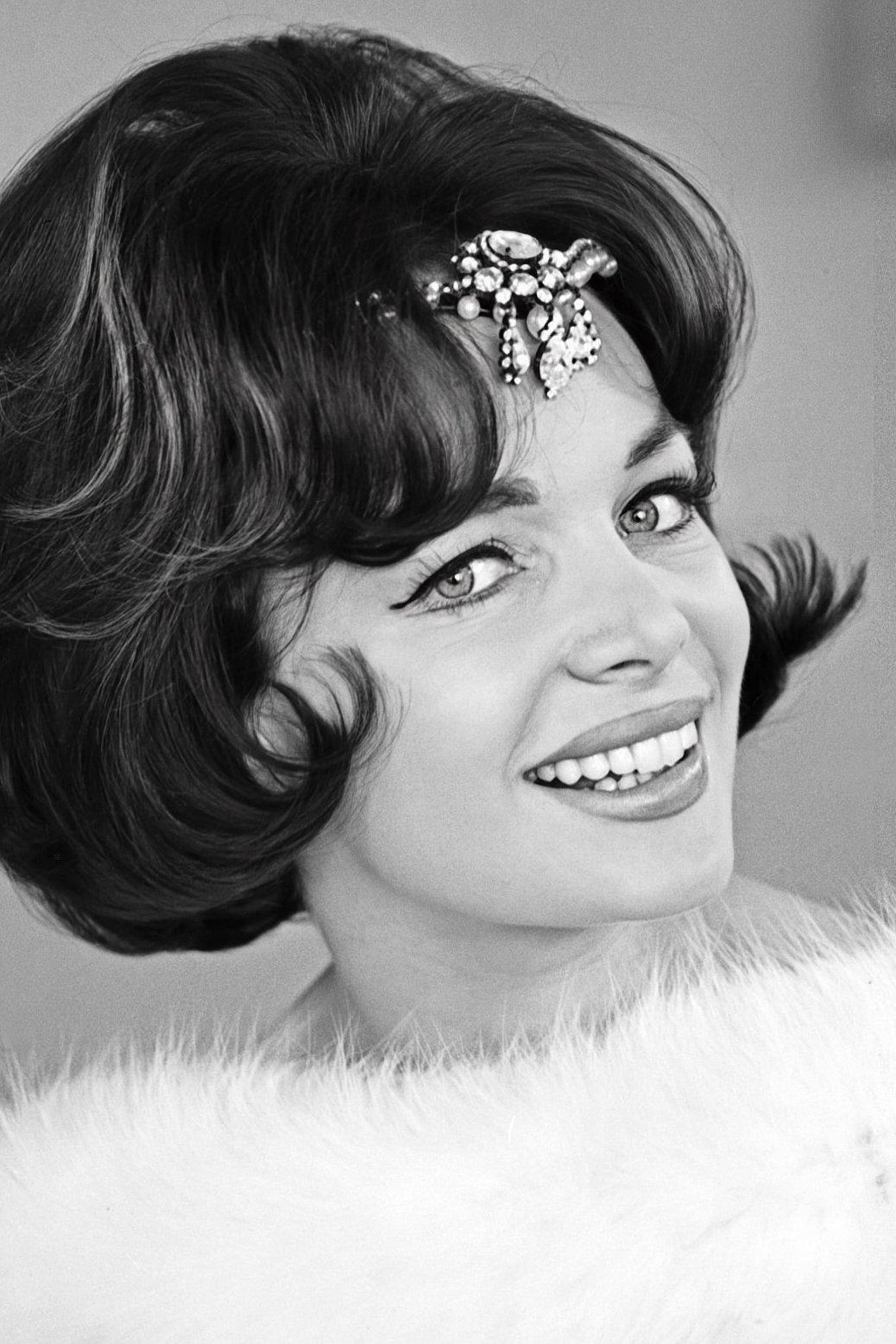 Renate Ewert backdrop