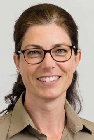 Eveline Dungl backdrop