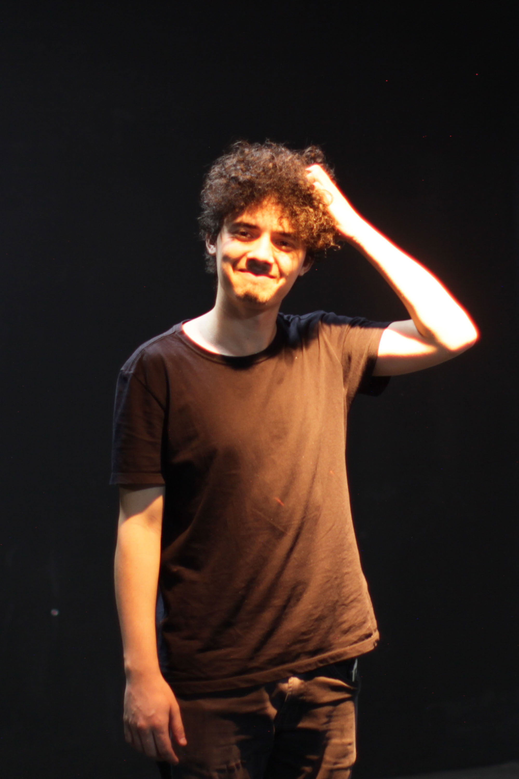 Alef Cavalcante backdrop