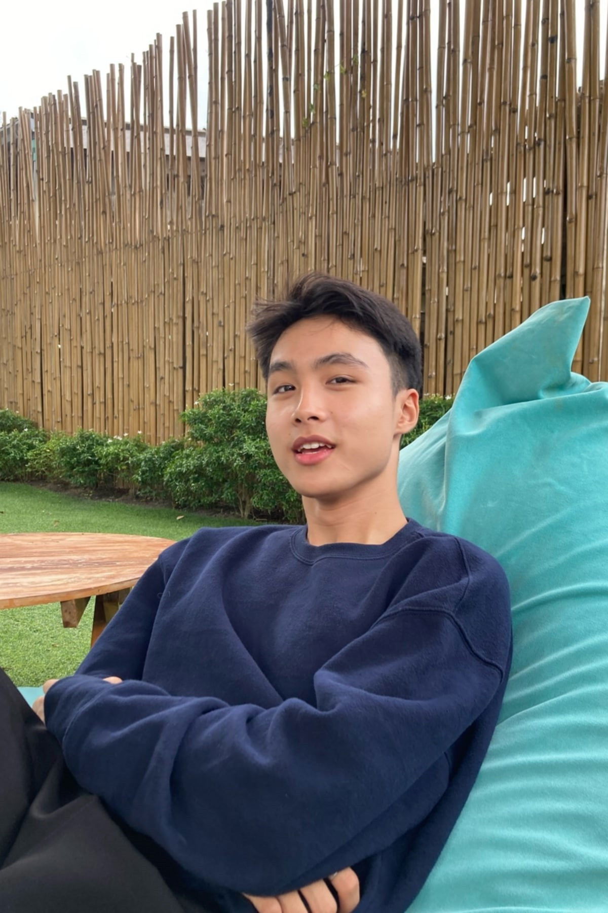 Peeranut Siripongsanuwat backdrop