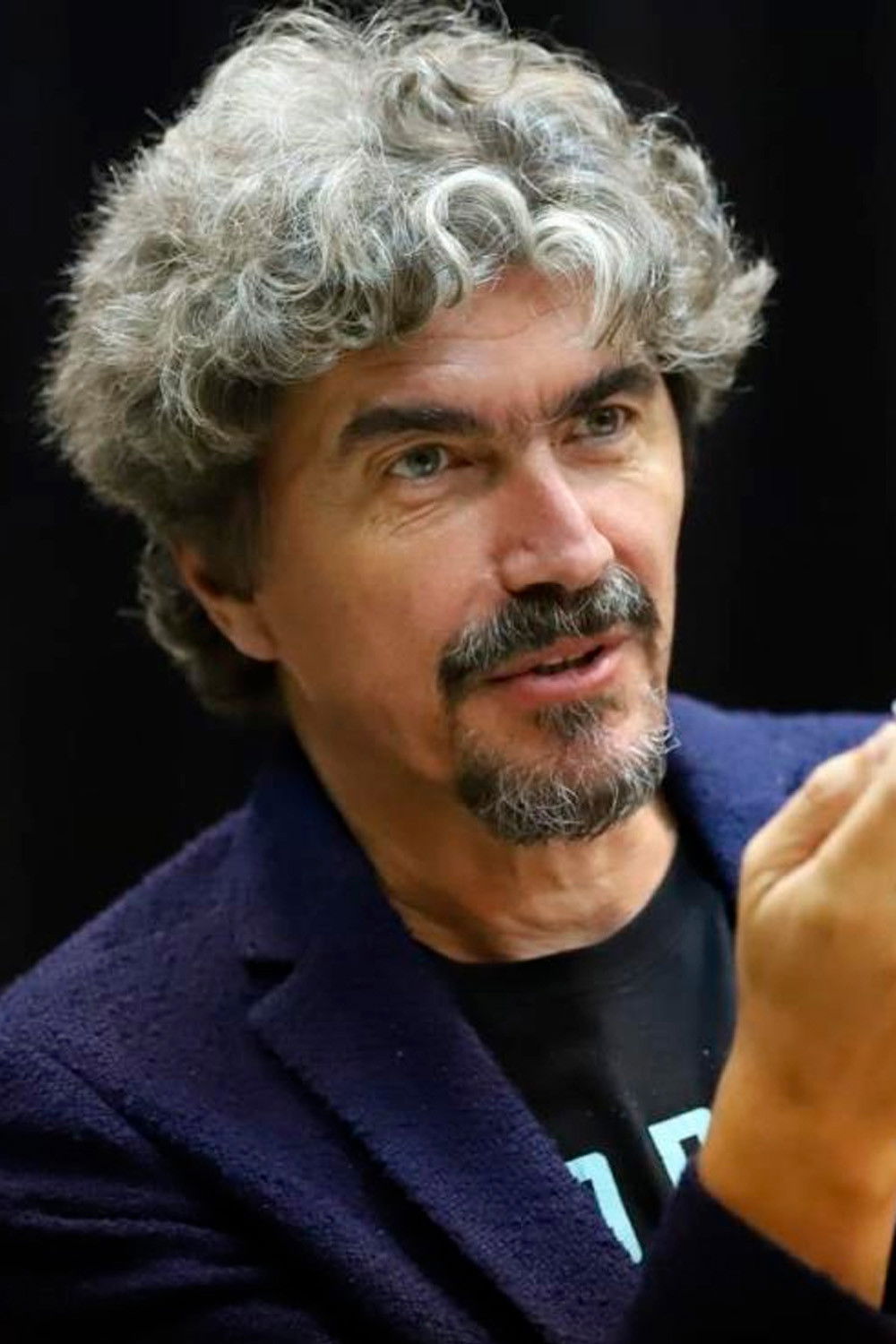 Alexander Vislov backdrop