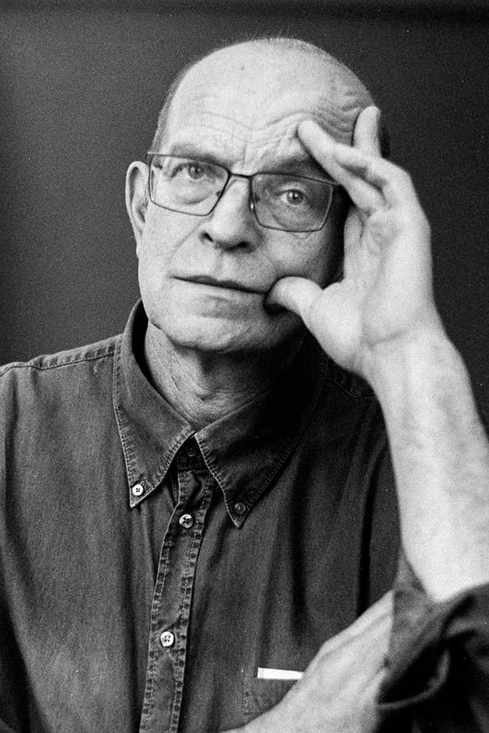 Dmitriy Davydov backdrop