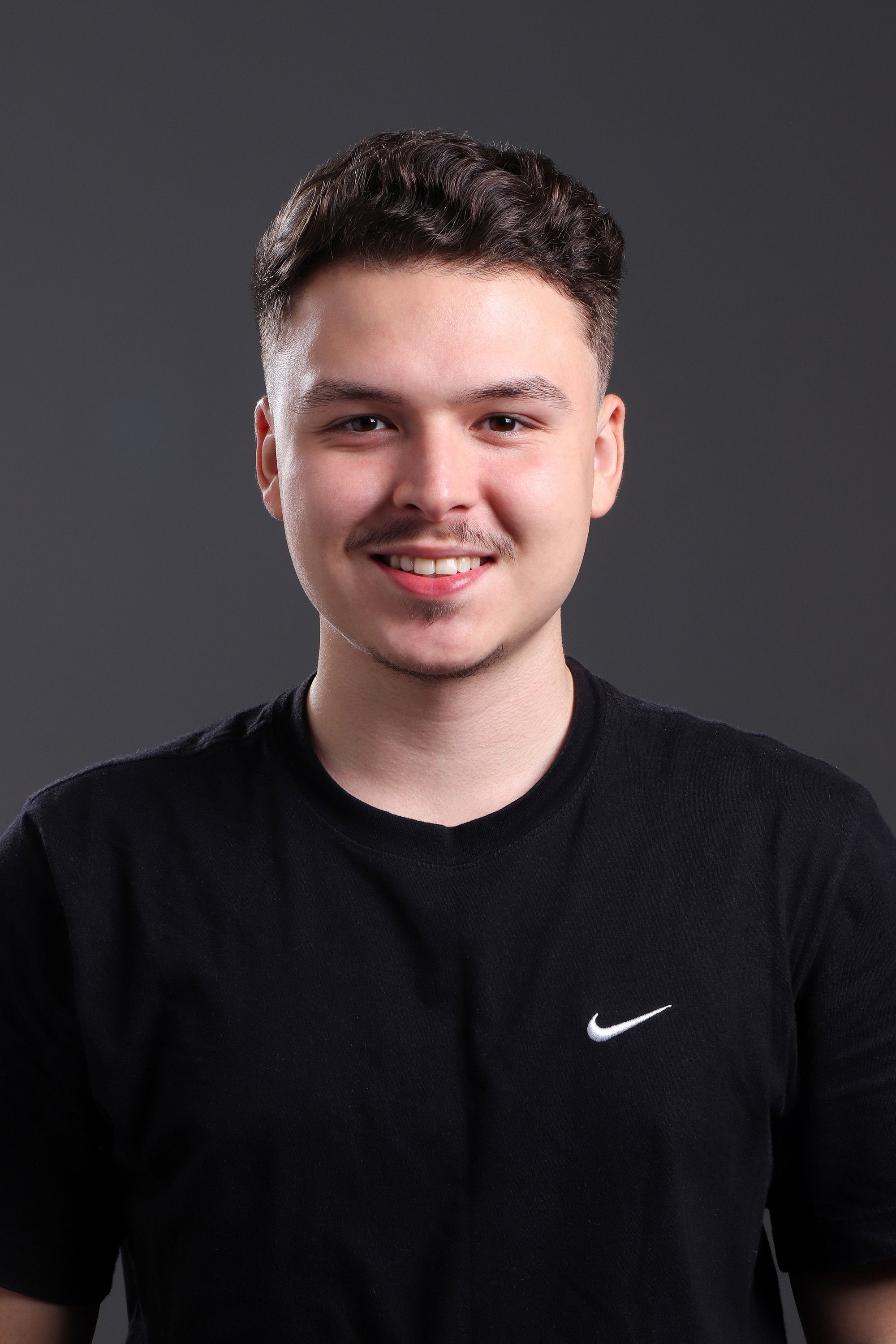 Renan Luz Borges backdrop