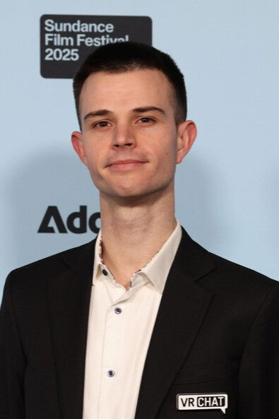 Max Willson backdrop