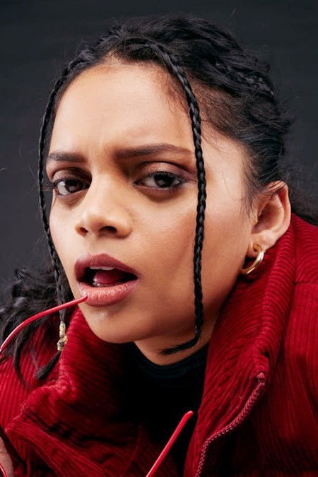 Srushti Tawade backdrop