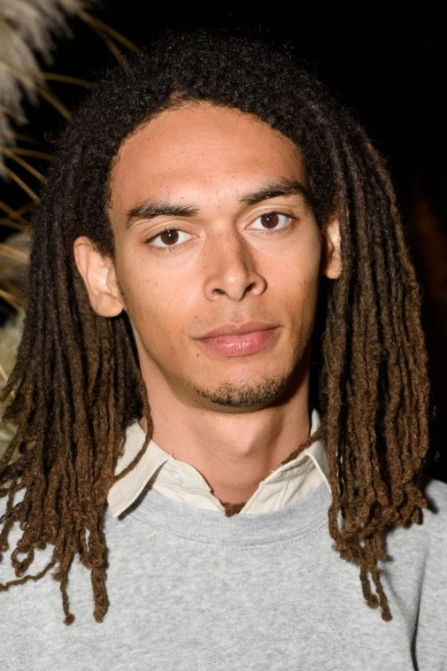 Nico Moreta backdrop