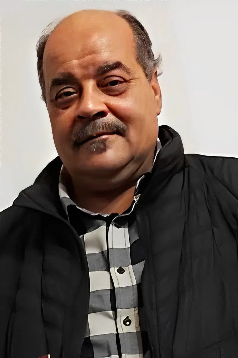 Slah Msadak backdrop