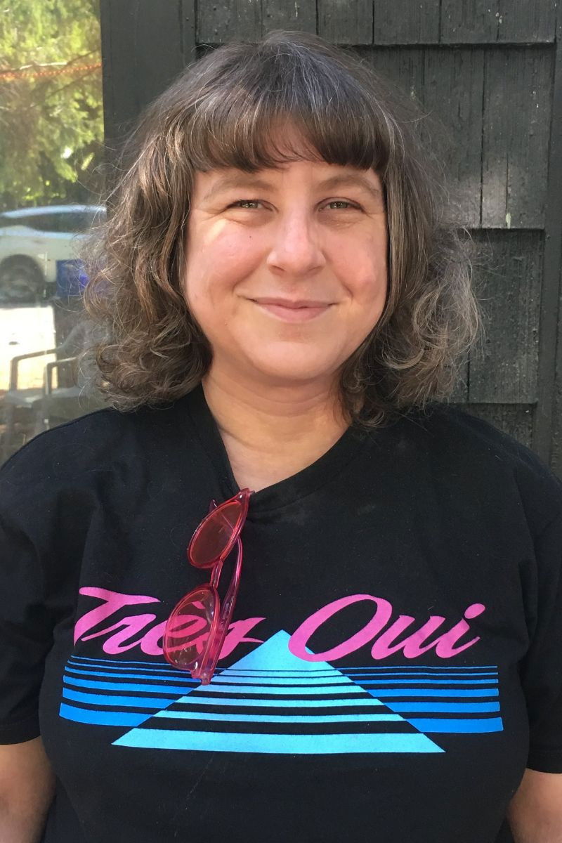 Courtney Bennett backdrop