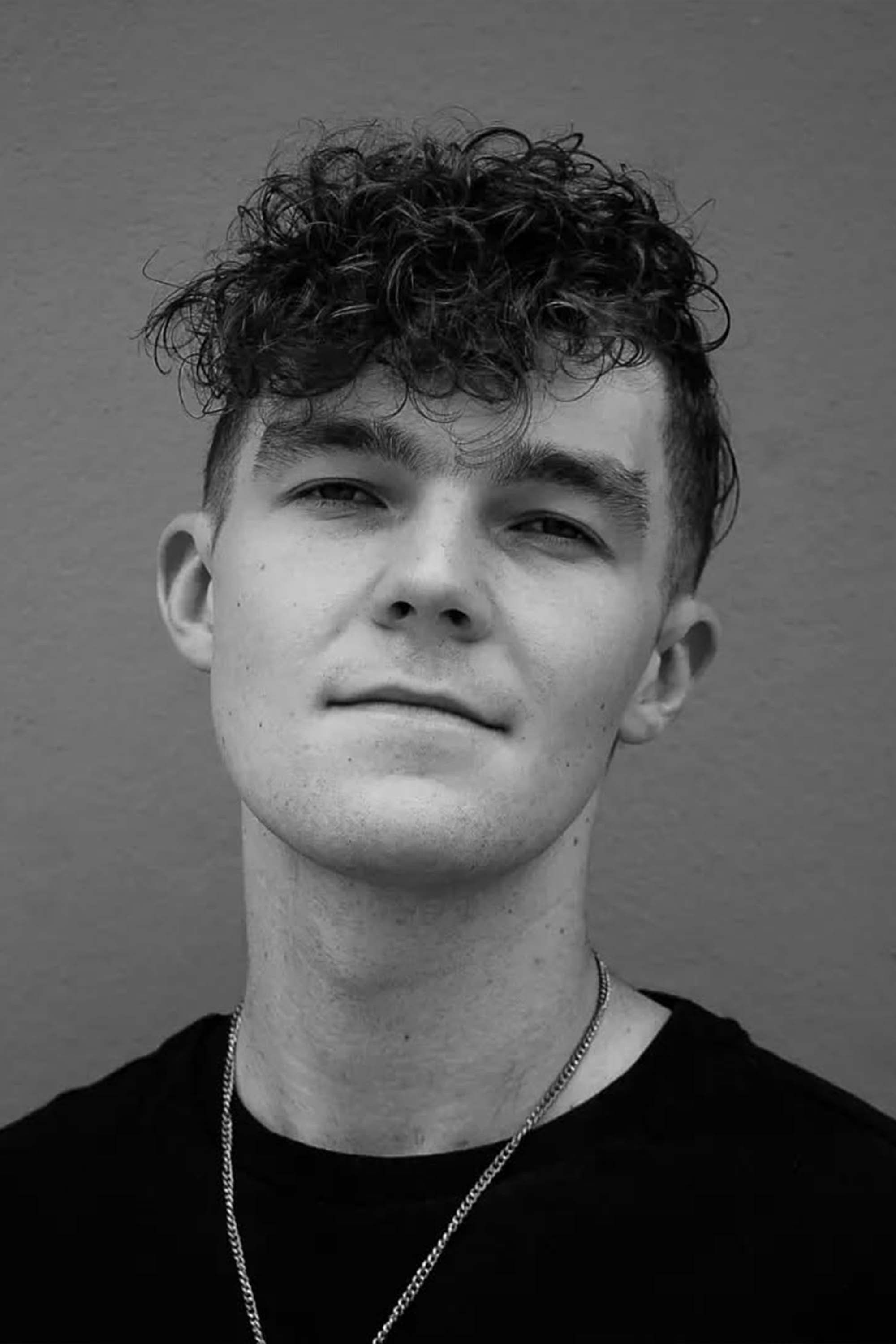 Steven Henry backdrop