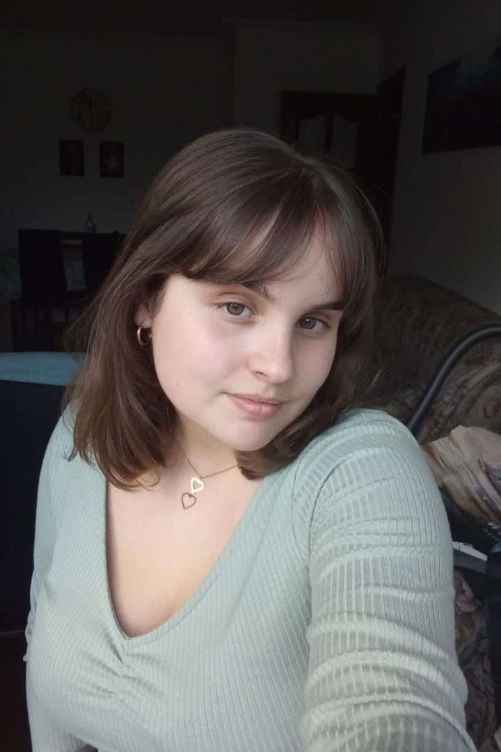 Silvia Calvo backdrop