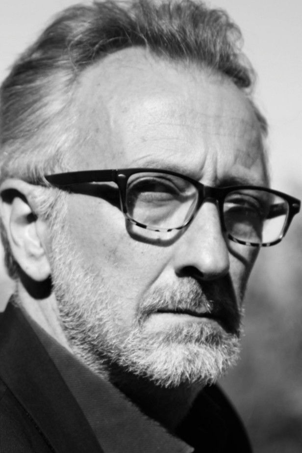 Franco Tavassi backdrop