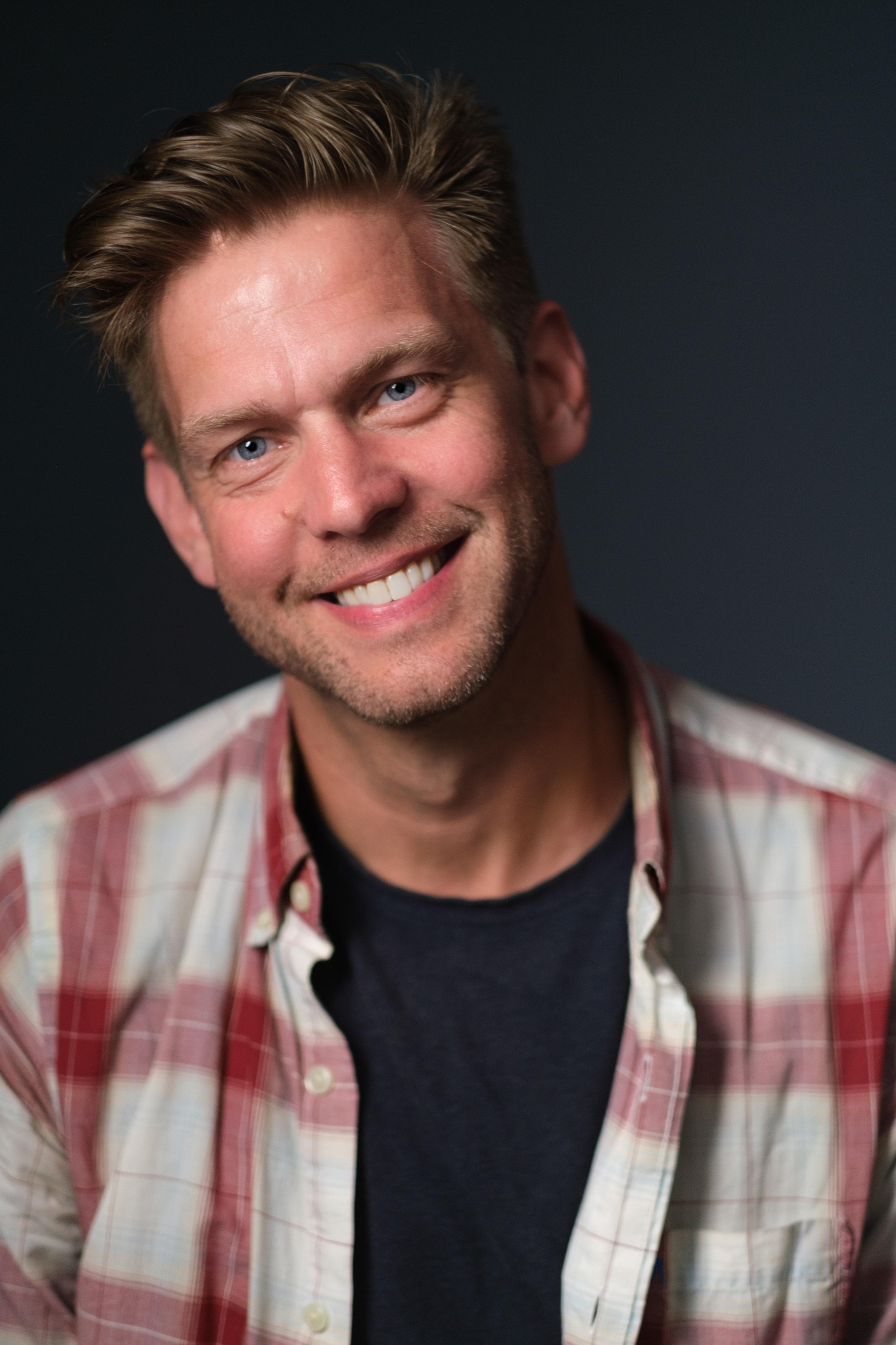 Stephen Blackwell backdrop