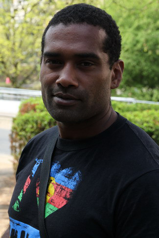 Yann Hnautra backdrop