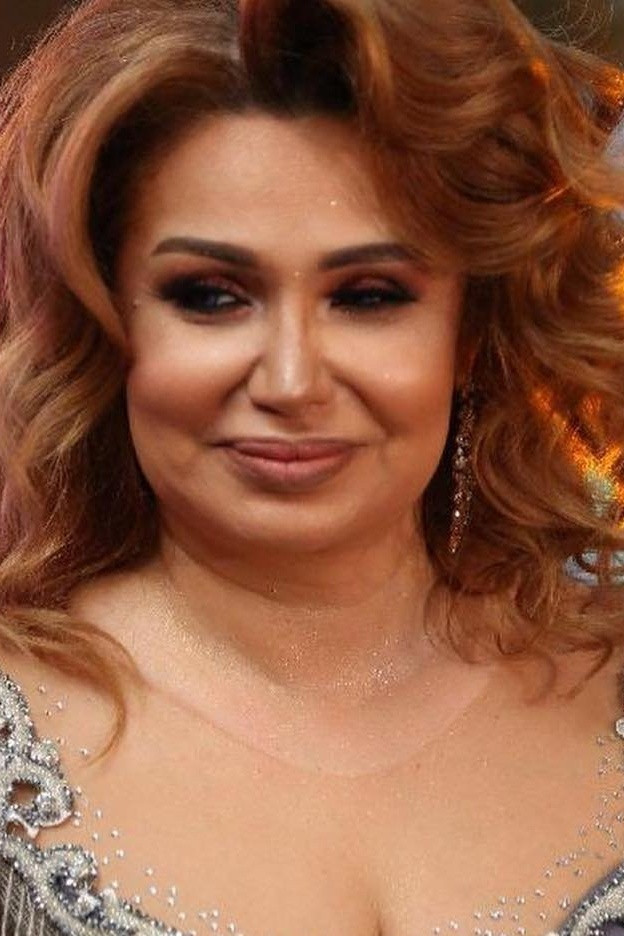 Könül Kərimova backdrop