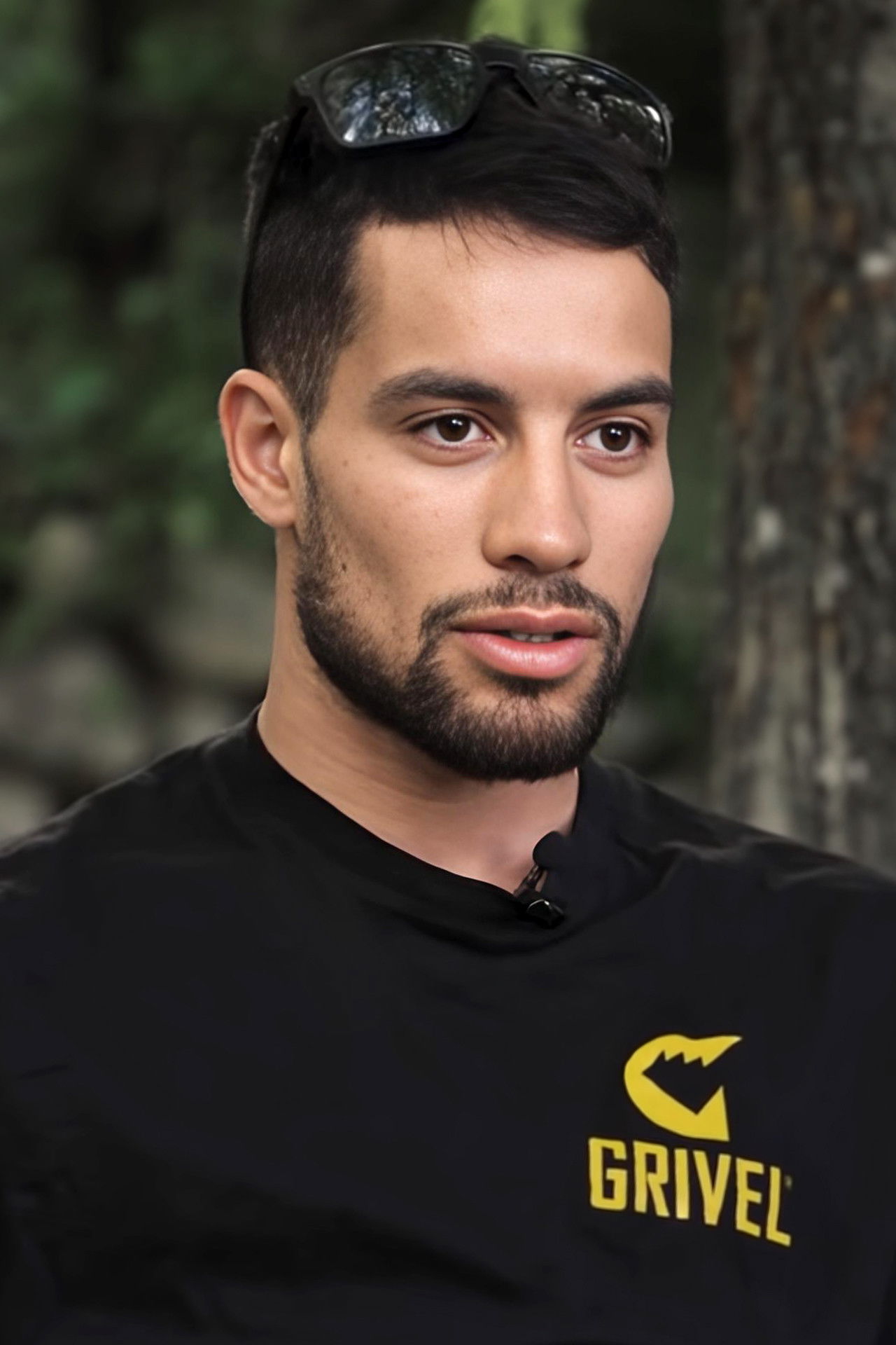 Nasser Hanani backdrop