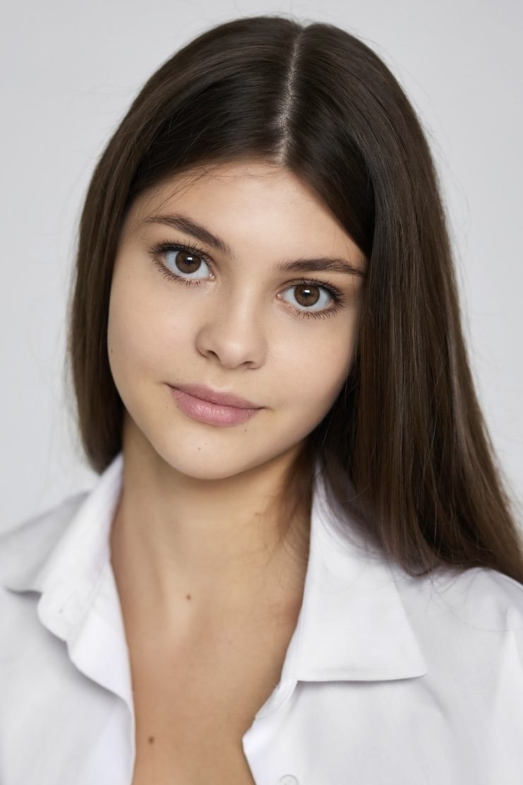 Anna Izotova backdrop