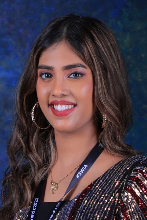 Bobbini Ayisha Bashir Ahamed backdrop