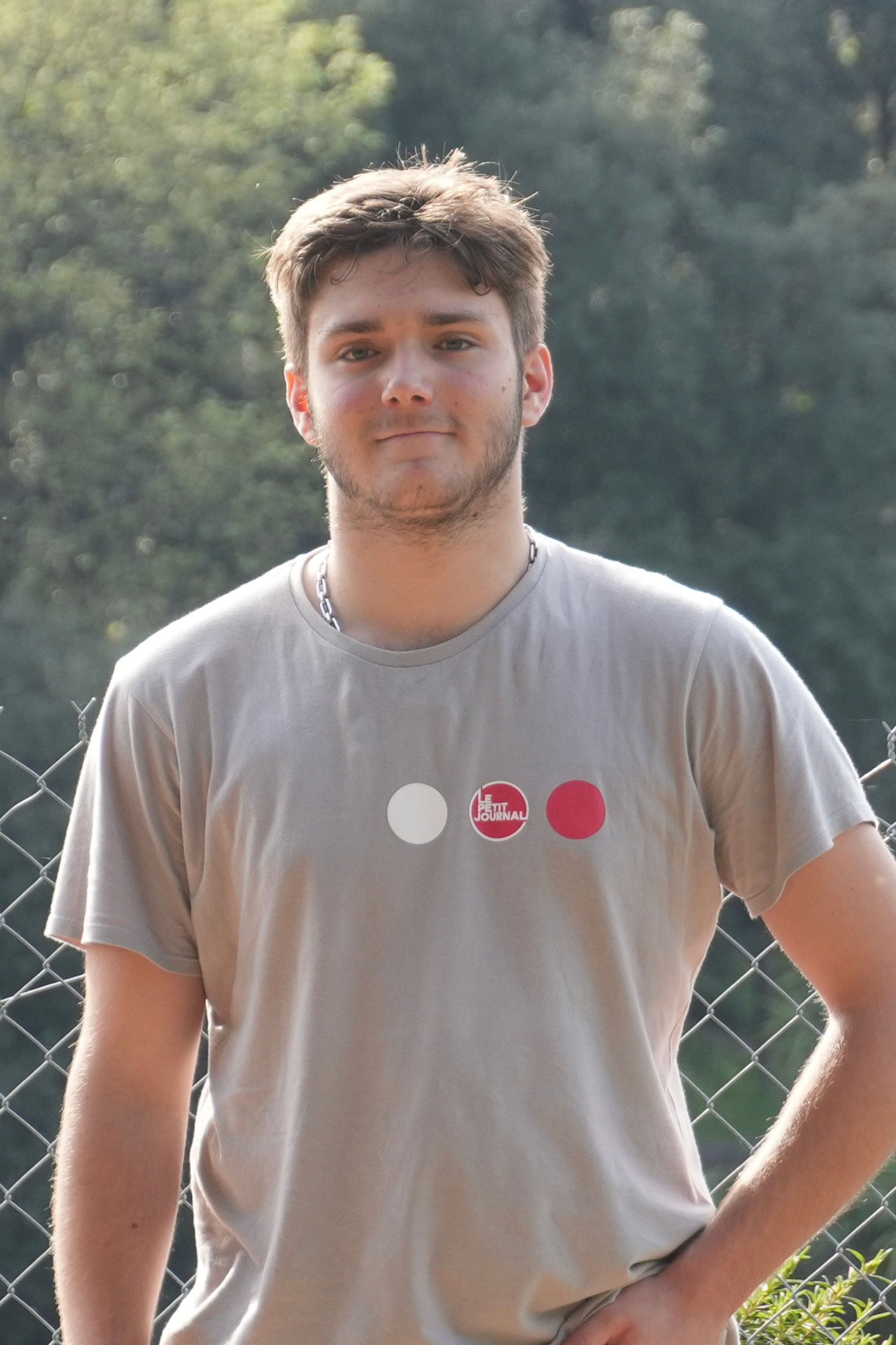 Diego Blenchea backdrop