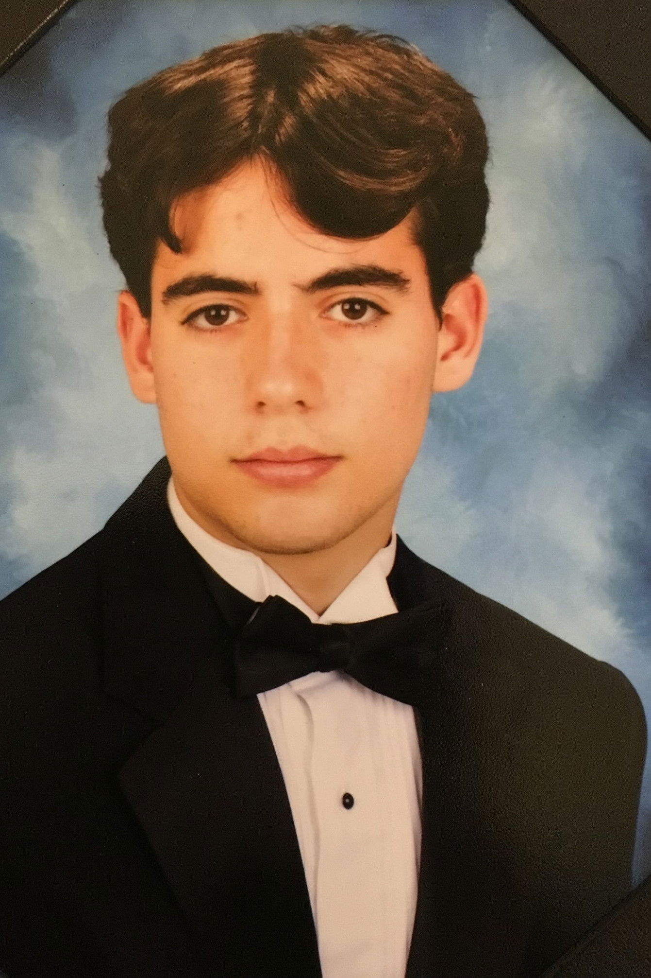 Adolfo Miranda backdrop