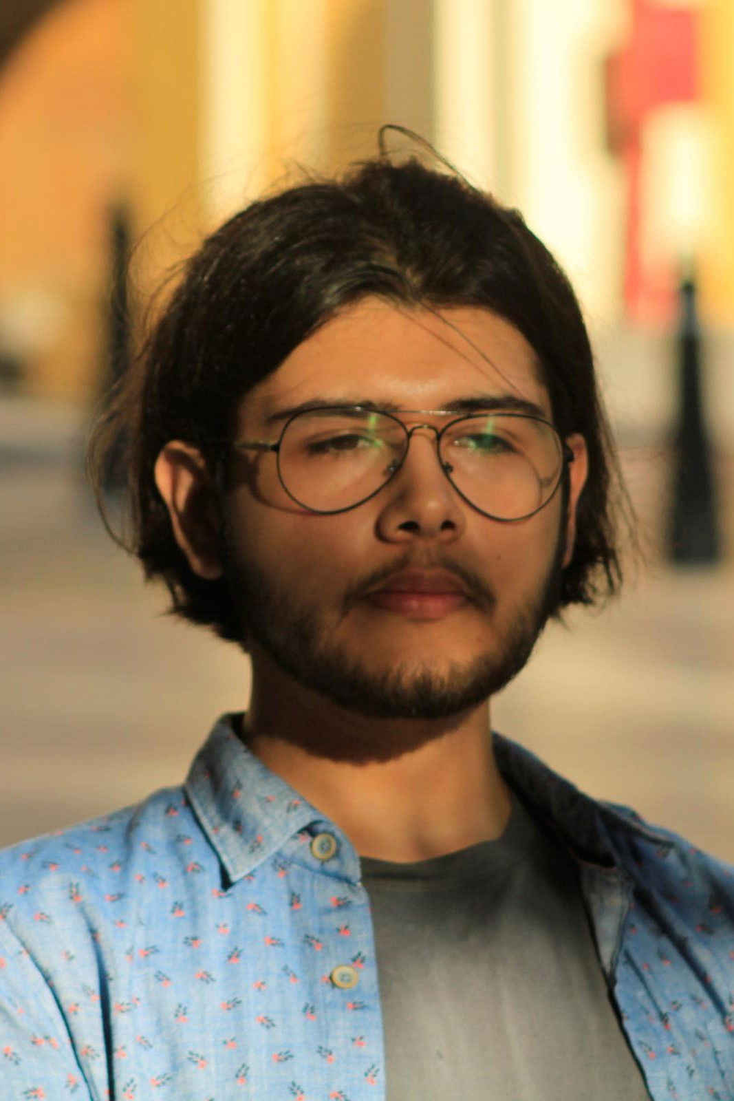 Anuar Morán backdrop