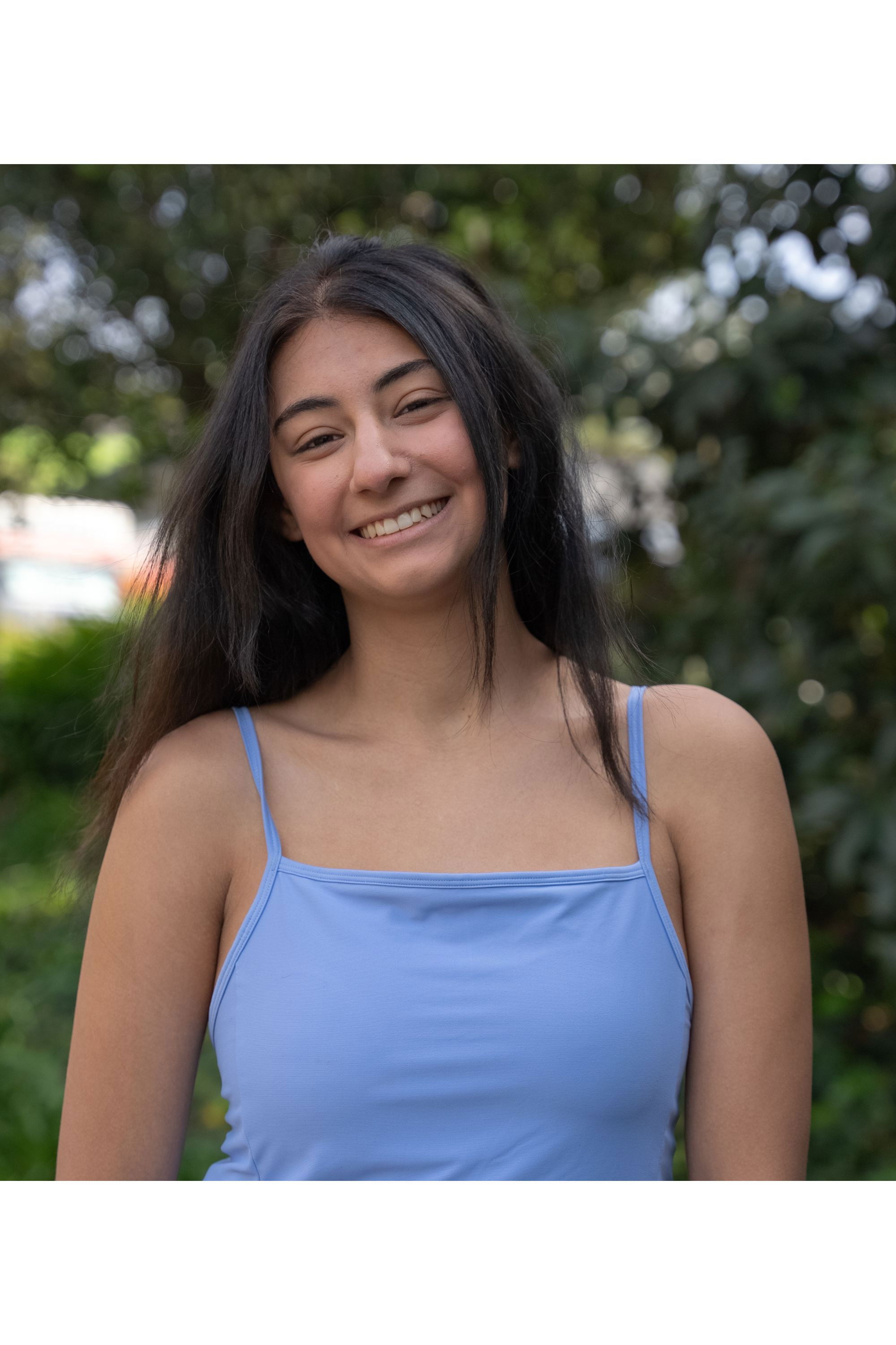 Leah Bahamonde backdrop