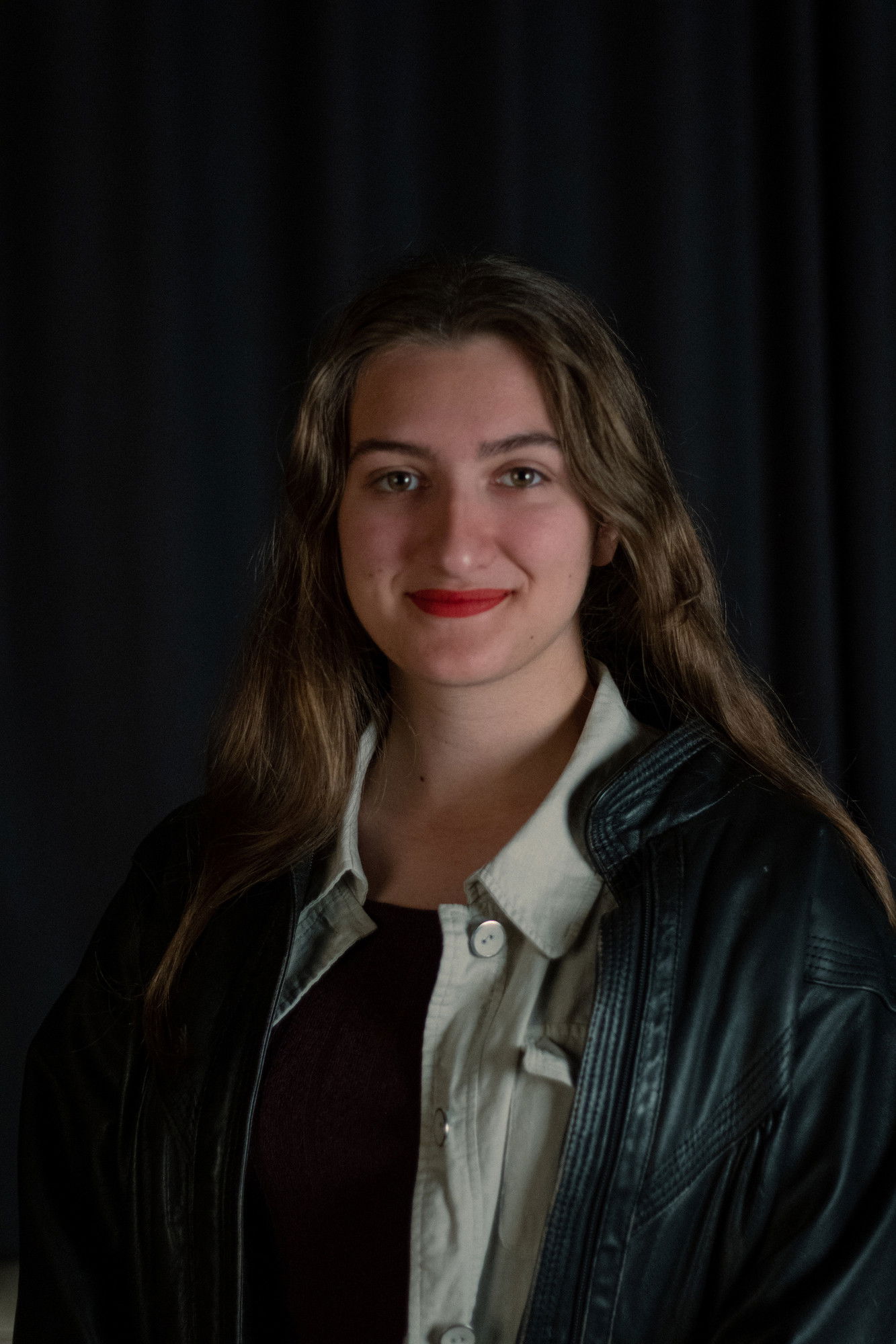 Julia Cuerva backdrop