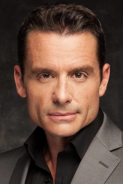 Benjamin Wilkinson backdrop