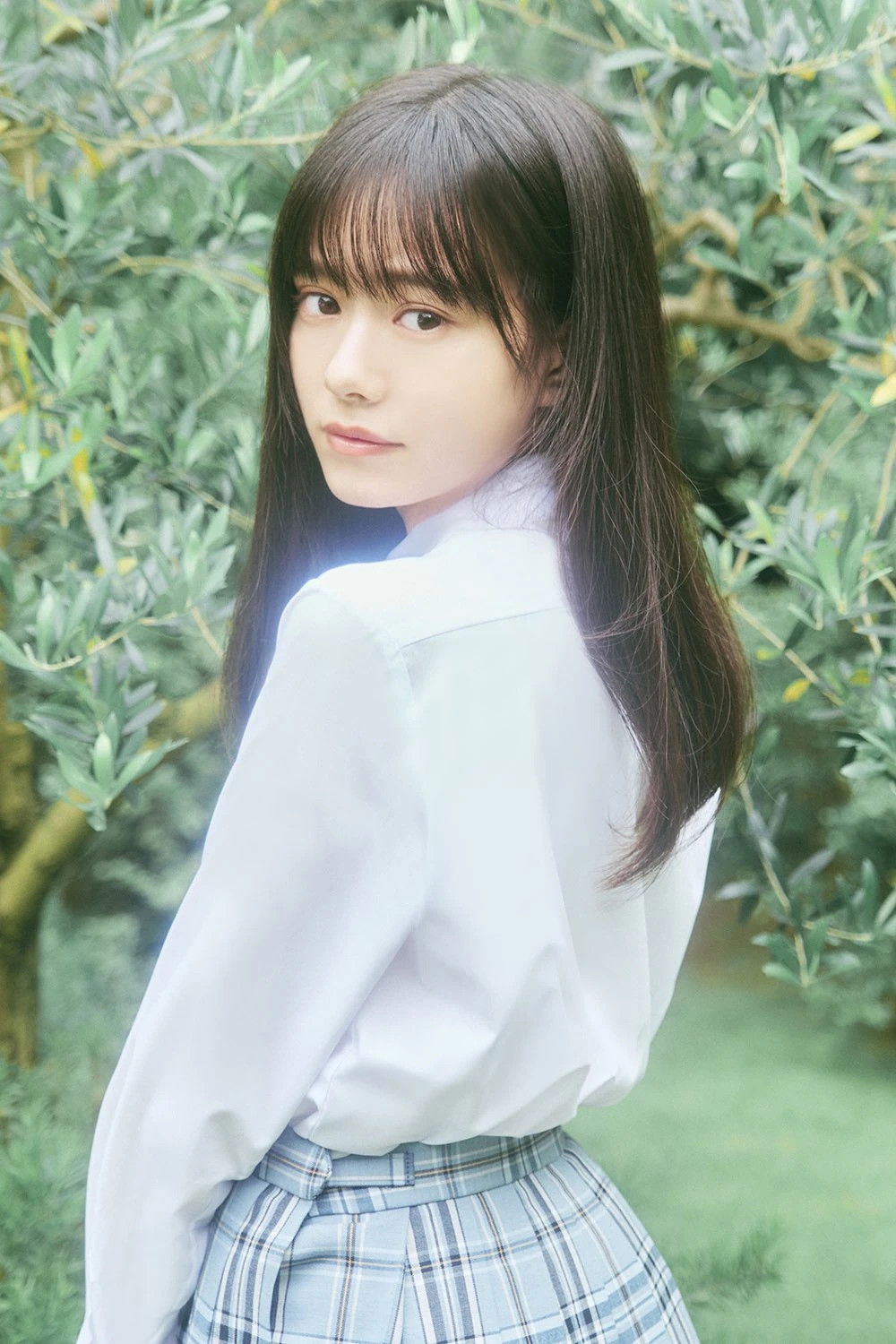 Yuna Nakamura backdrop