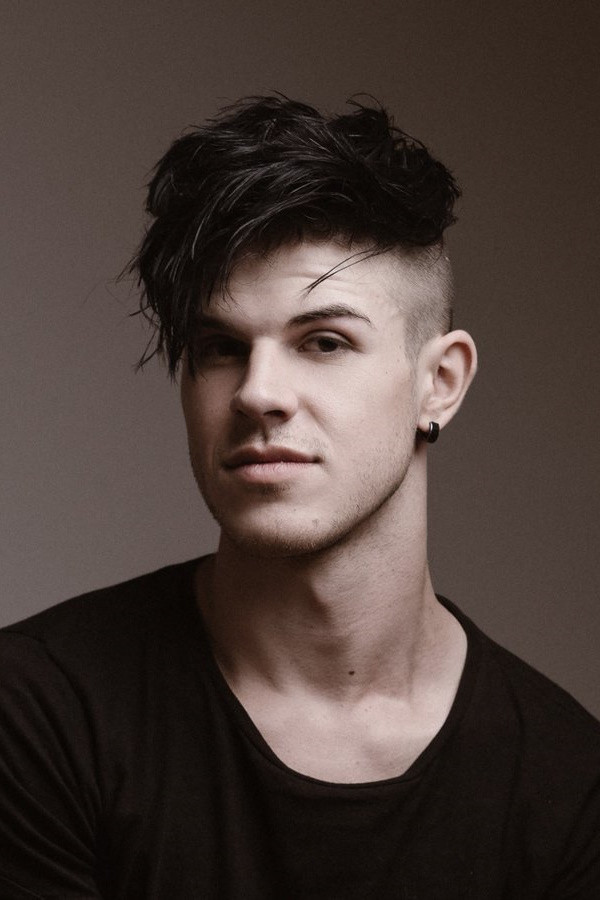 Henri Strauss backdrop