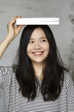 Baek Young-ok backdrop