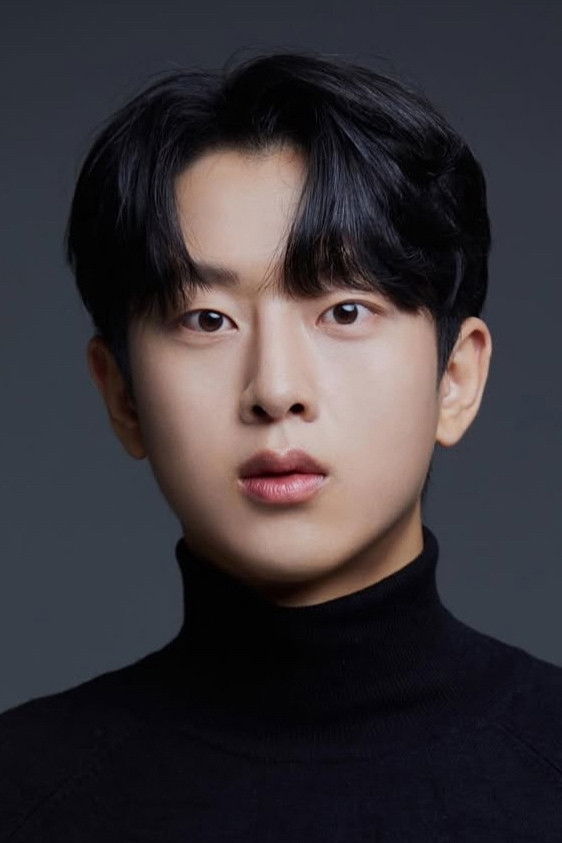 Kim Tae-hyeon backdrop