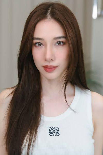 Fame Phengkong backdrop